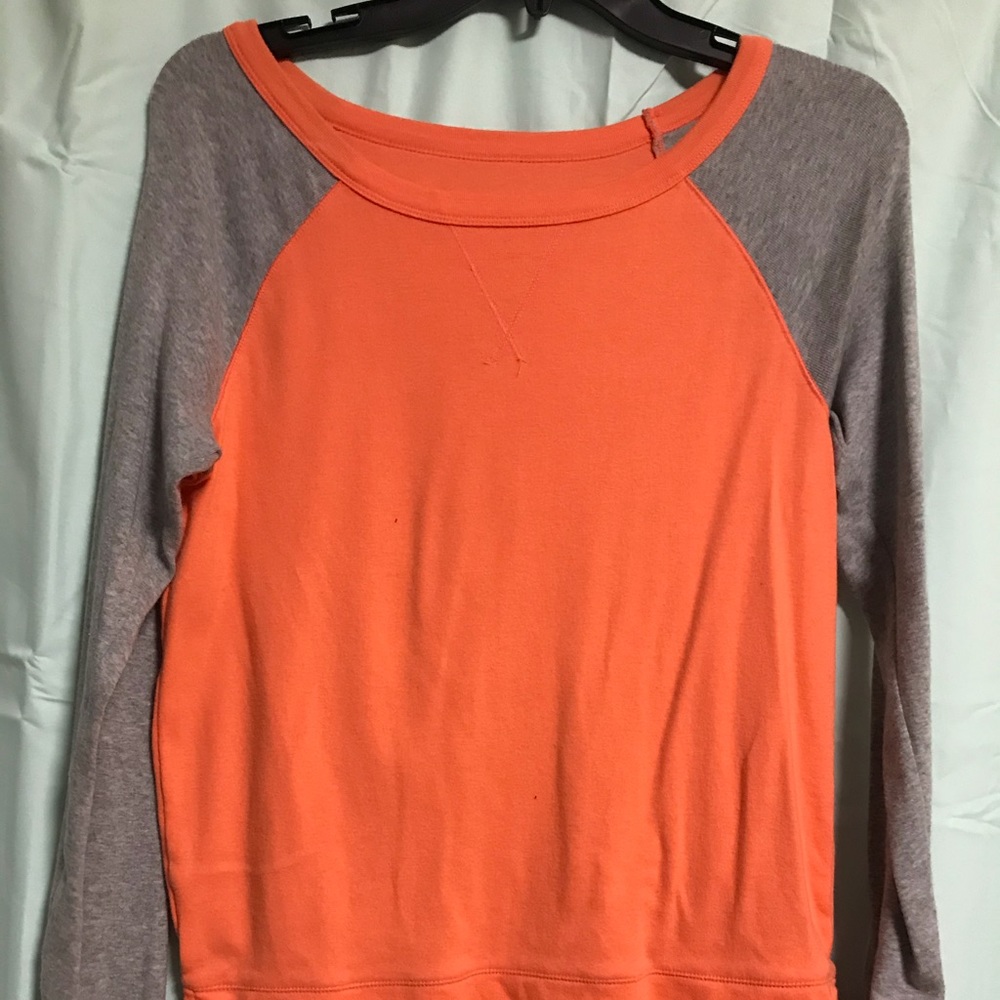 Women’s long sleeve shirt